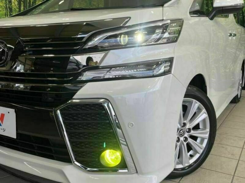 VELLFIRE-15