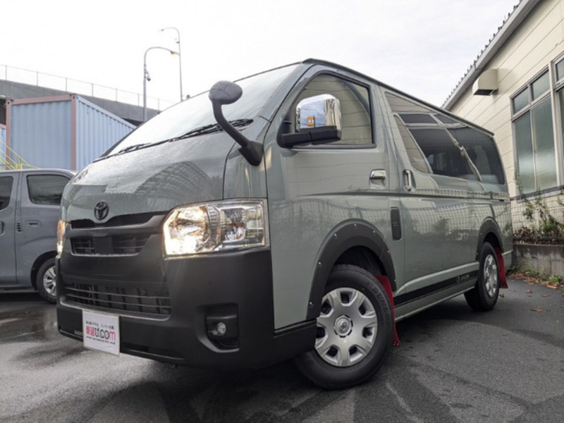 HIACE VAN