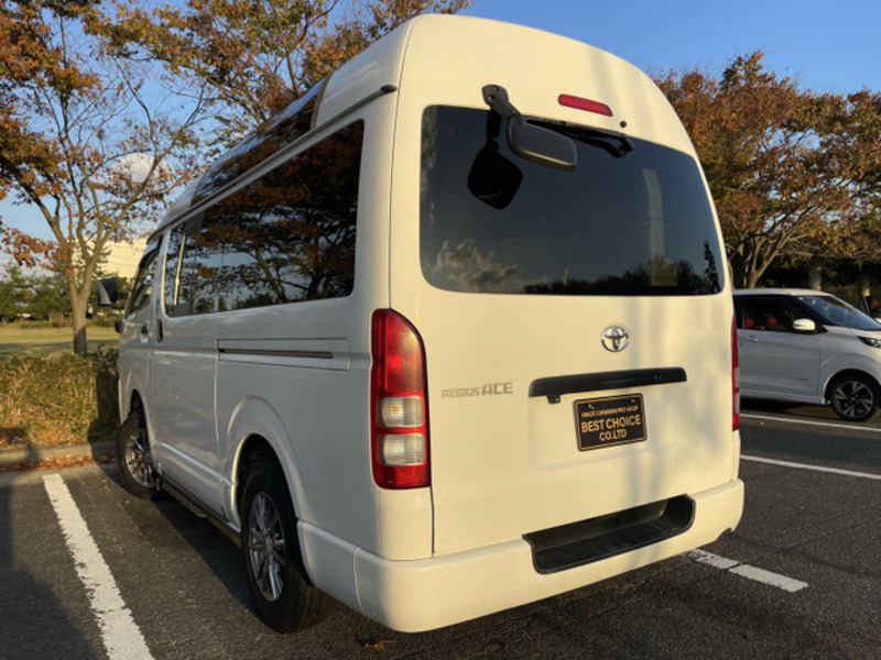 HIACE VAN-1