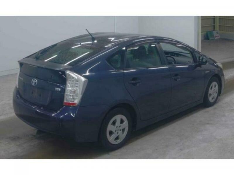 PRIUS-3