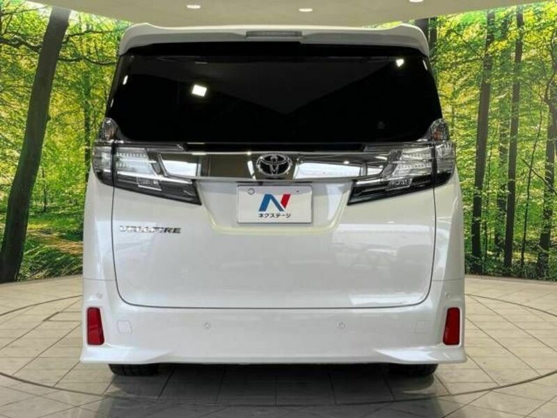 VELLFIRE-15