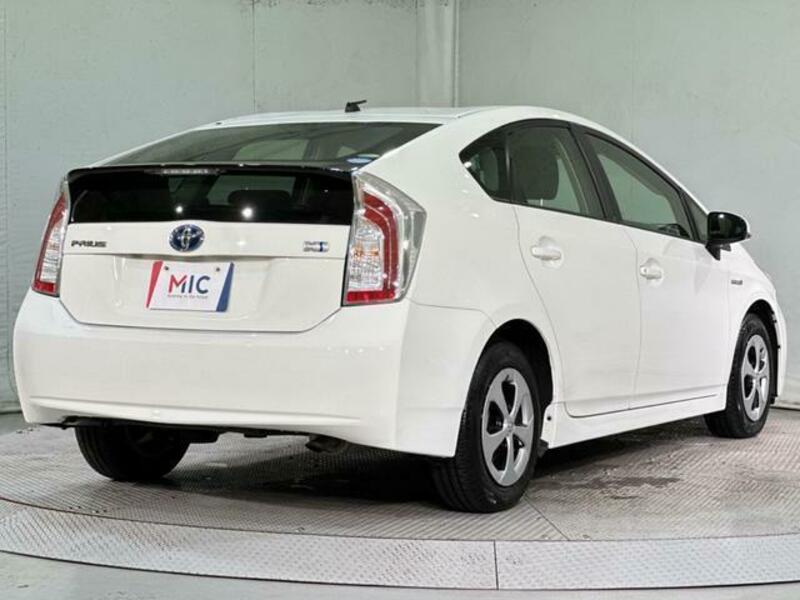 PRIUS-14