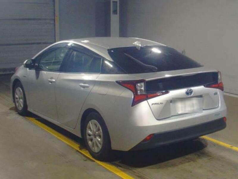 PRIUS-4