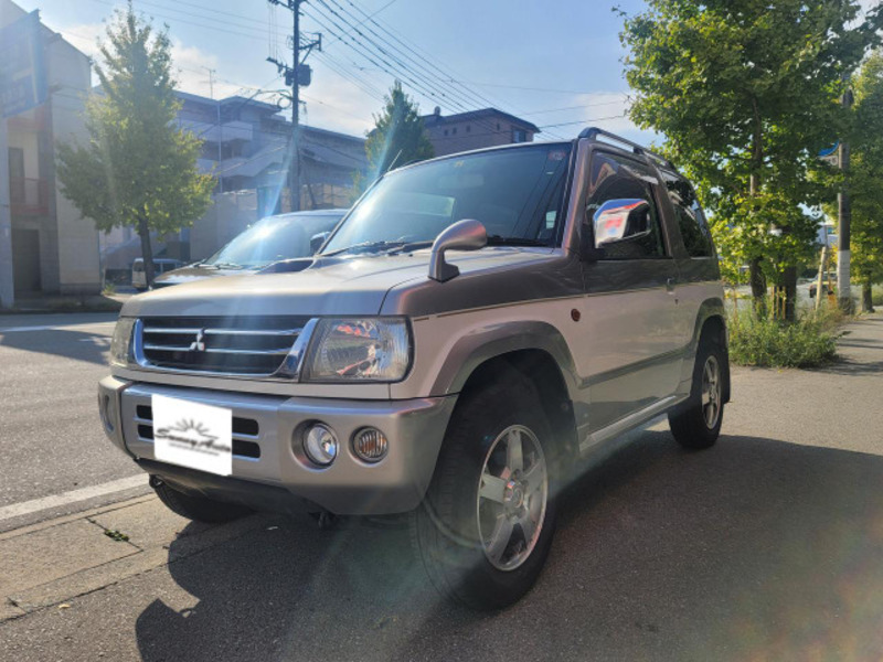 MITSUBISHI　PAJERO MINI