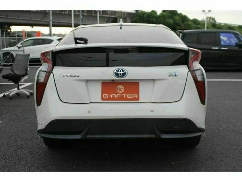 PRIUS-7