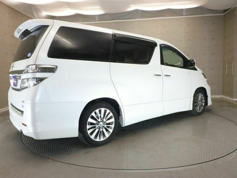 VELLFIRE-1