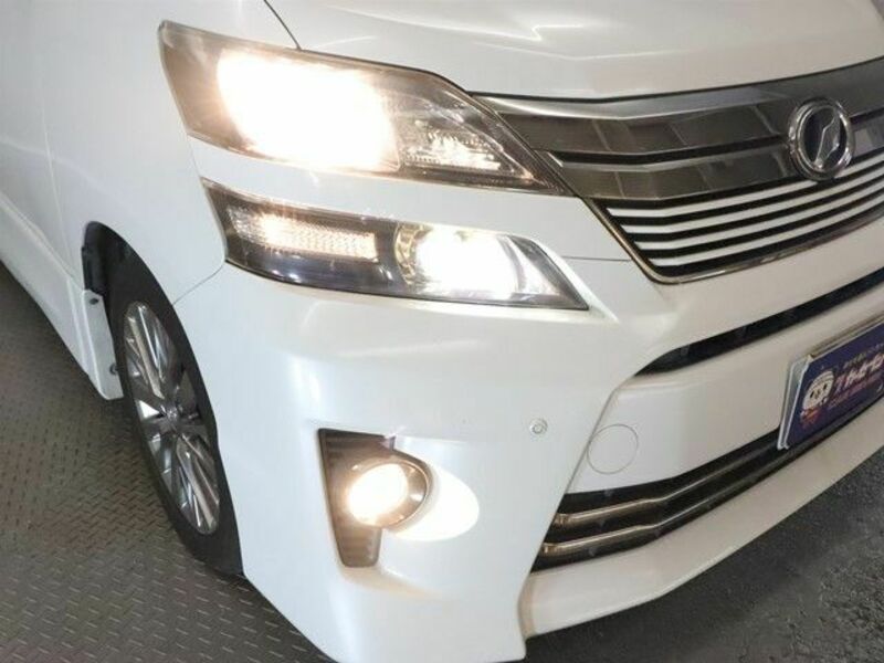 VELLFIRE-27