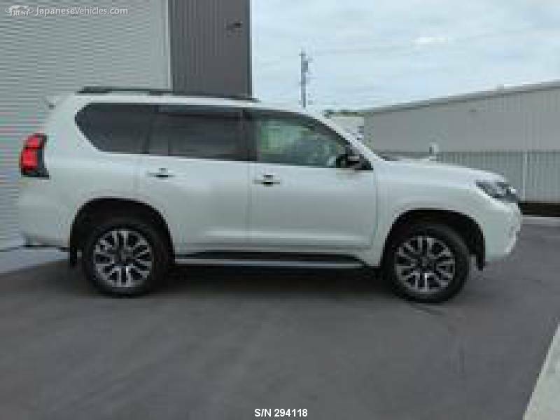 LAND CRUISER PRADO-3