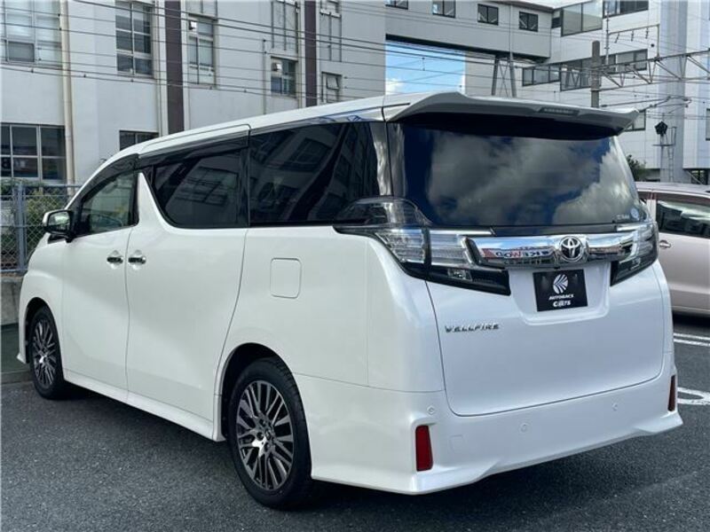 VELLFIRE-5