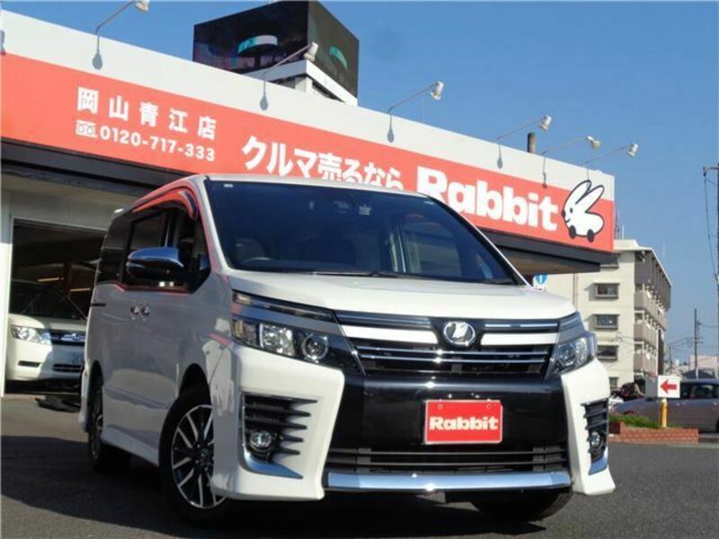 TOYOTA　VOXY