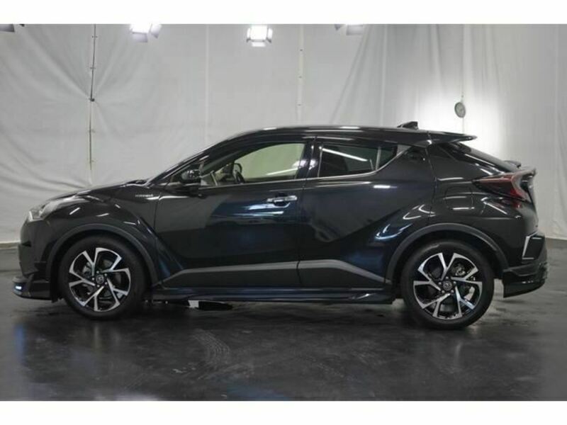 C-HR-11