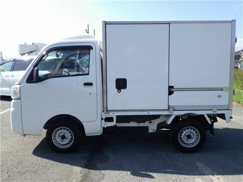 HIJET TRUCK-1