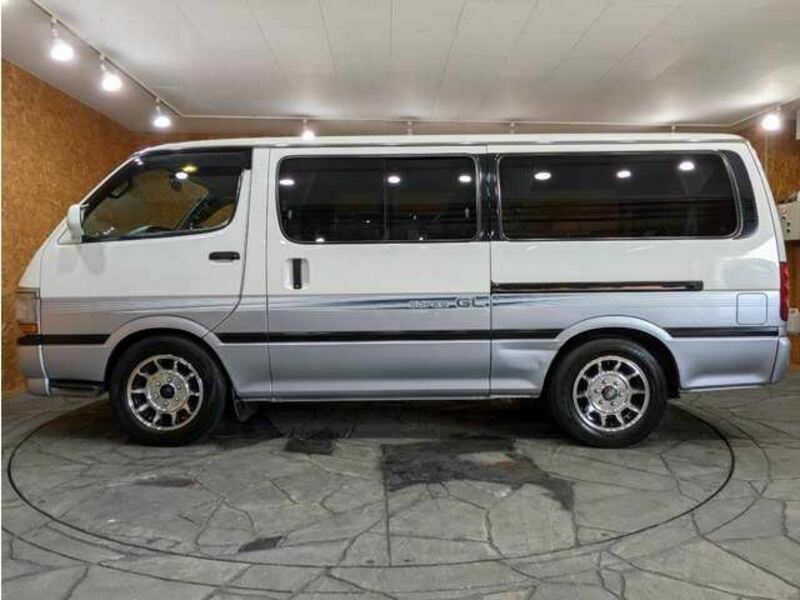 HIACE VAN-10