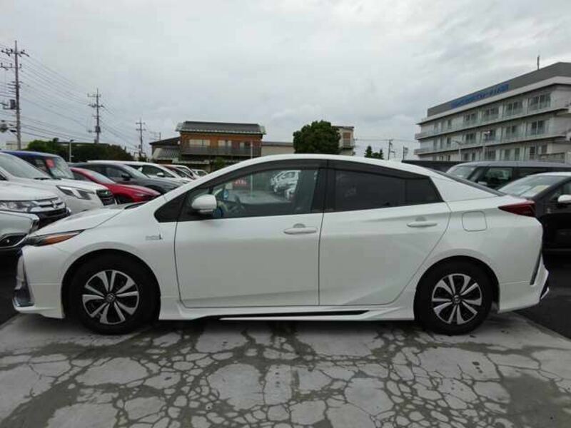 PRIUS PHV-9