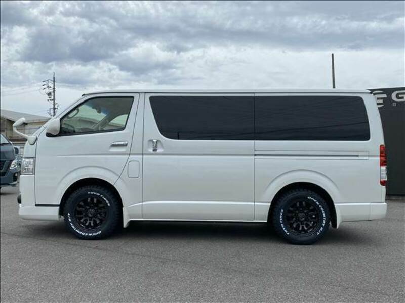 HIACE VAN-8