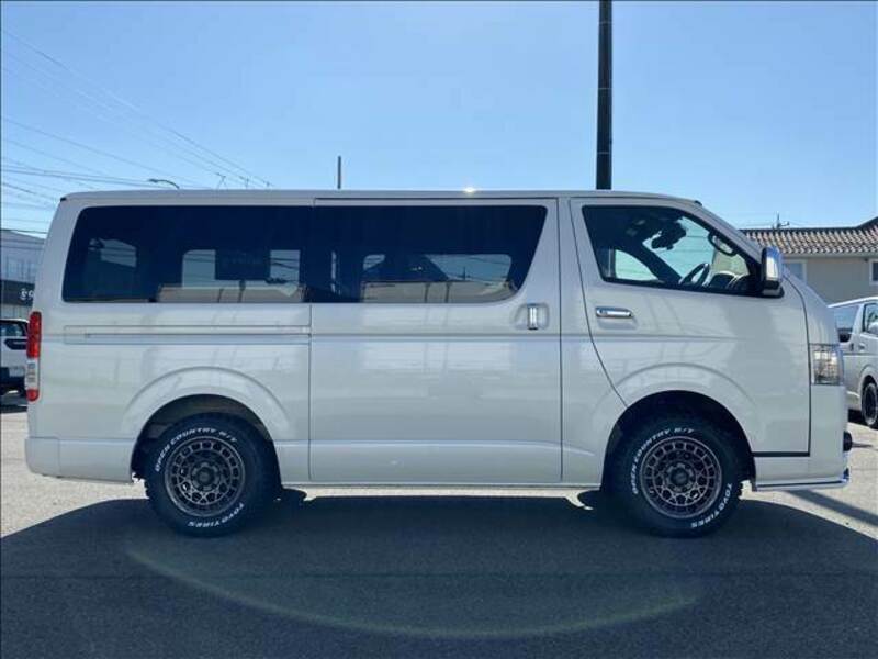 HIACE VAN-12