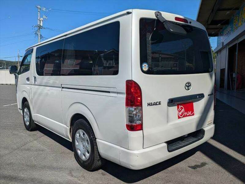 HIACE VAN-18