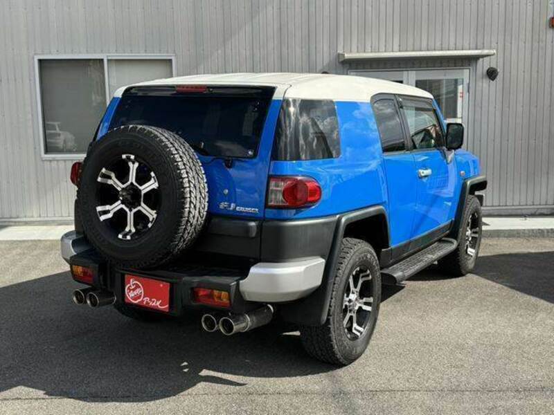 FJ CRUISER-17