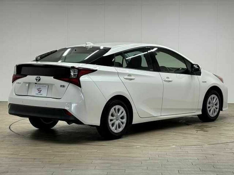 PRIUS-15