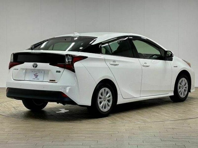 PRIUS-15