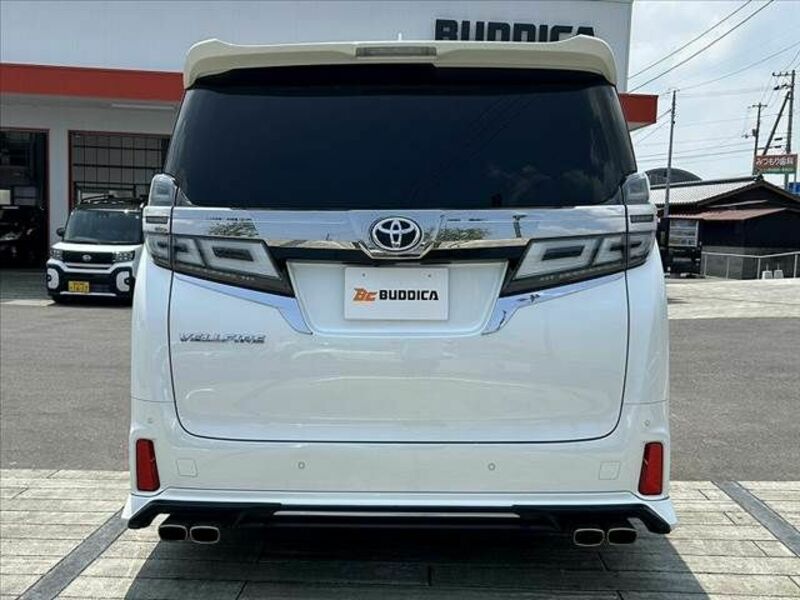 VELLFIRE-14