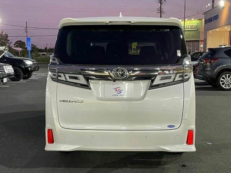 VELLFIRE-11