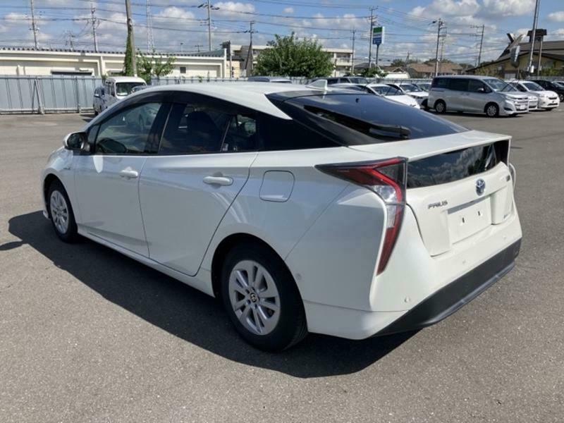 PRIUS-4