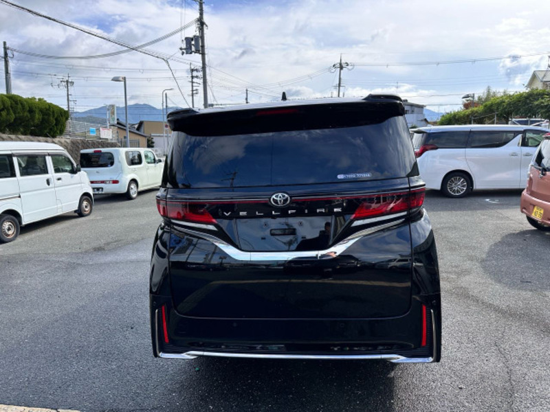 VELLFIRE-5