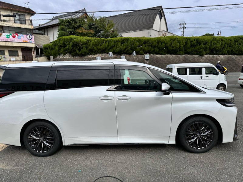 VELLFIRE-3