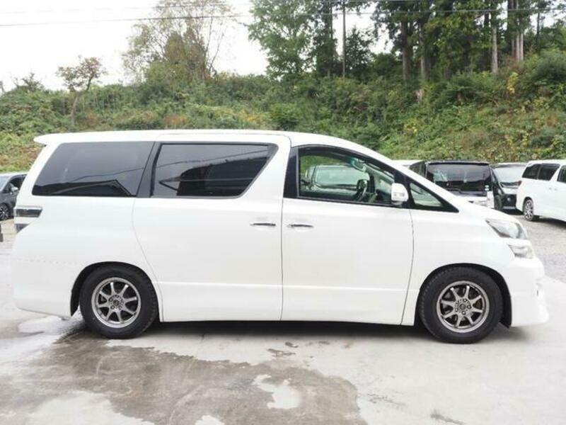 VELLFIRE-2