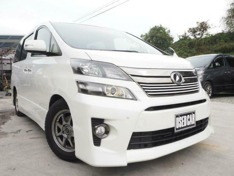 TOYOTA　VELLFIRE