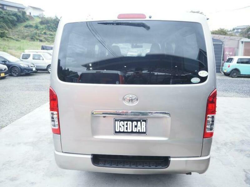 HIACE VAN-4