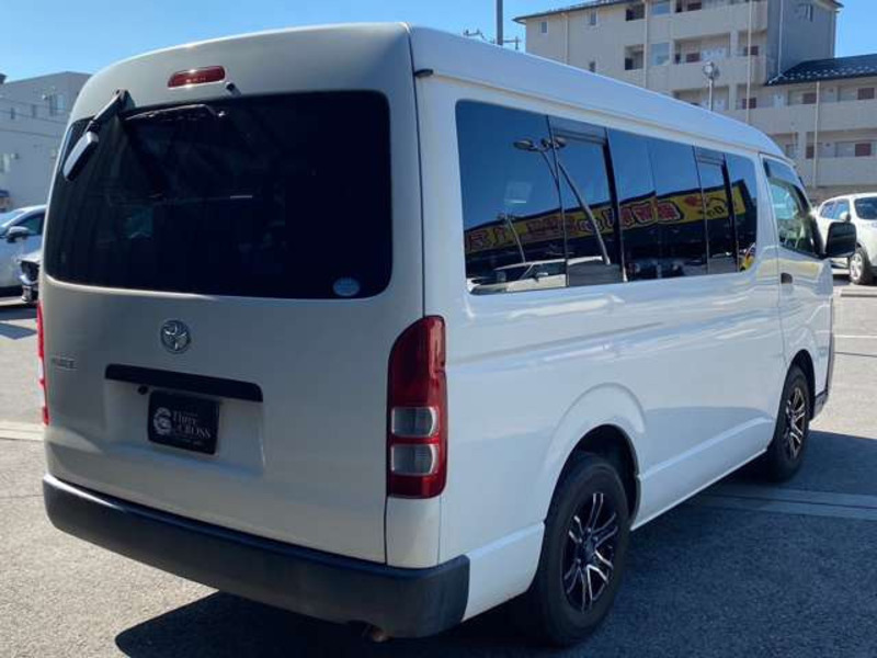 HIACE-11