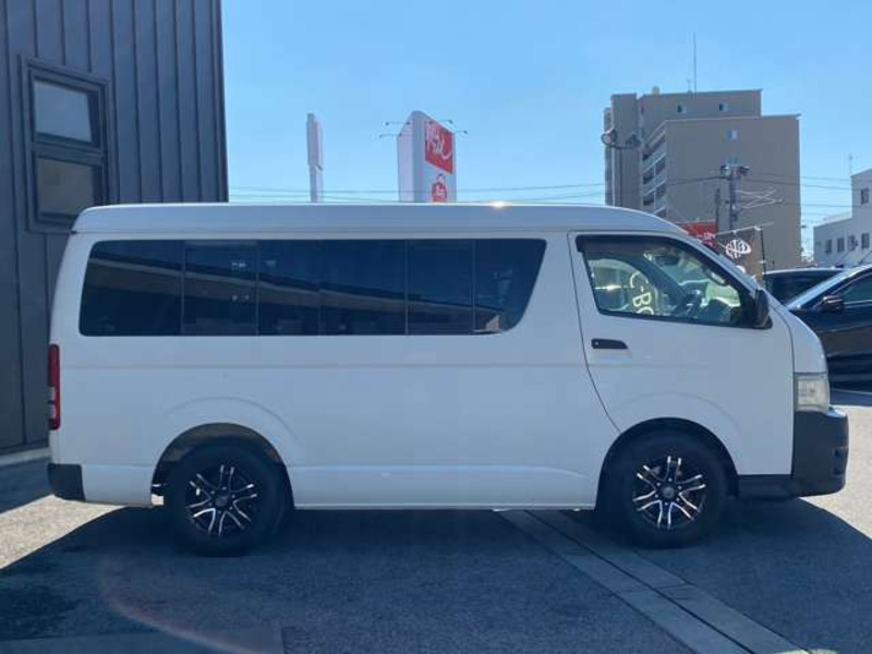 HIACE-10