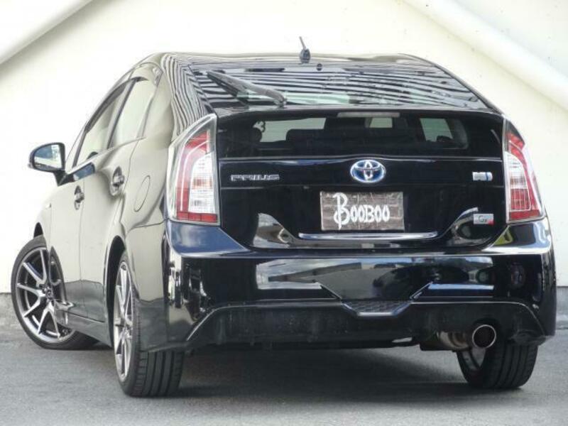 PRIUS-4