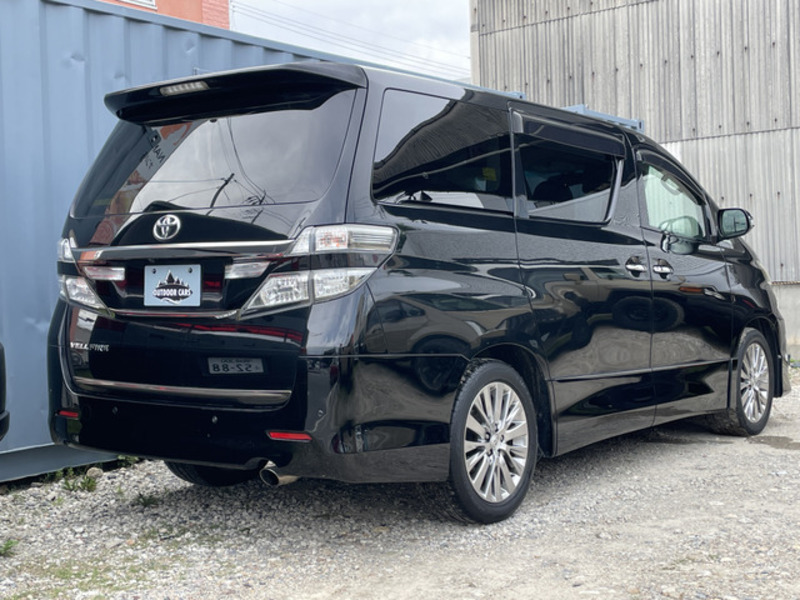 VELLFIRE-6