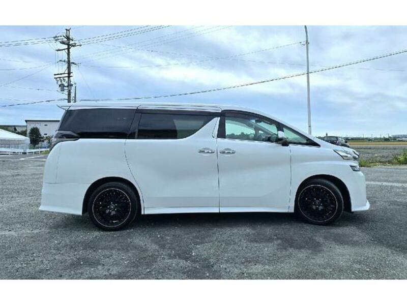 VELLFIRE-6