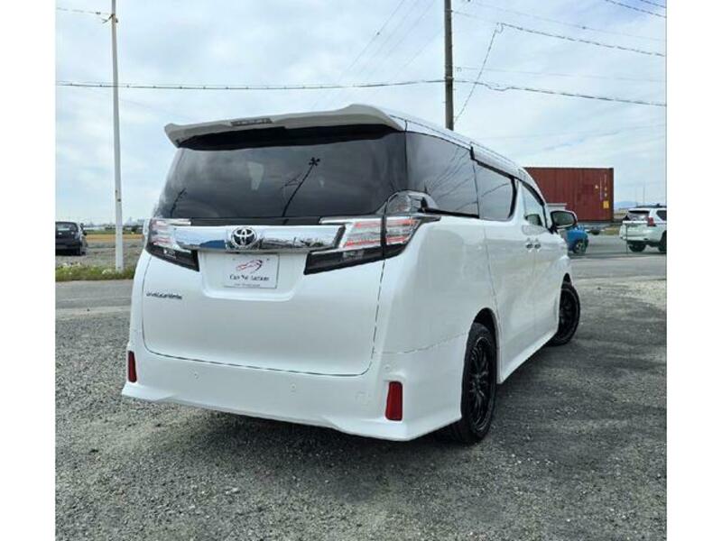 VELLFIRE-7