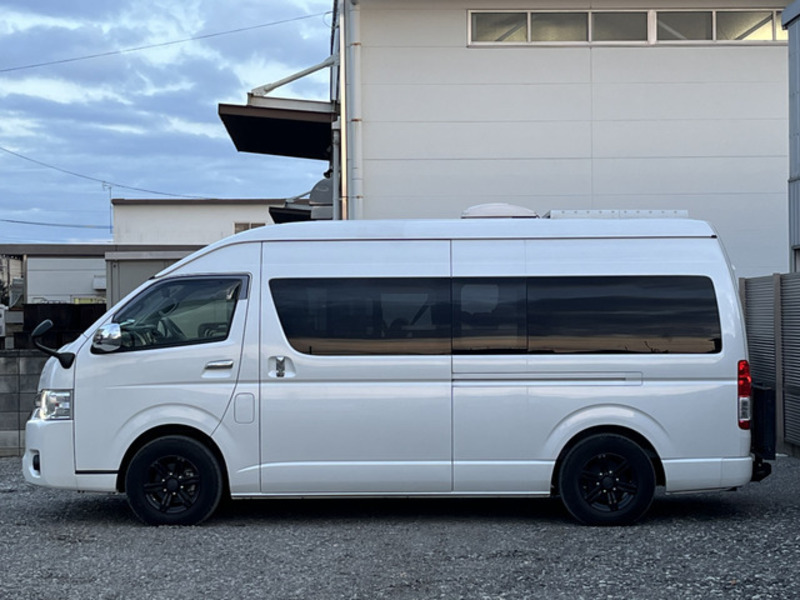 HIACE VAN-1