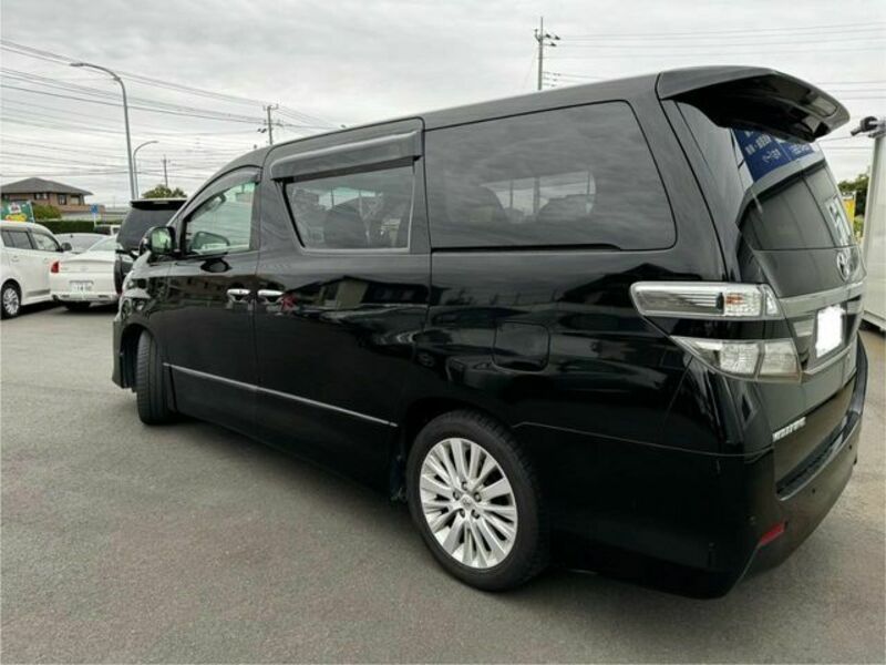 VELLFIRE-3