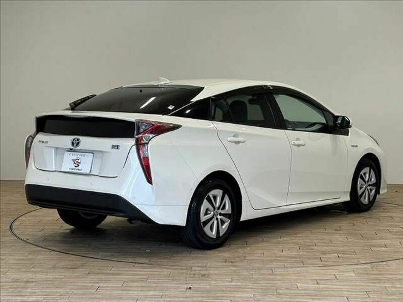 PRIUS-14