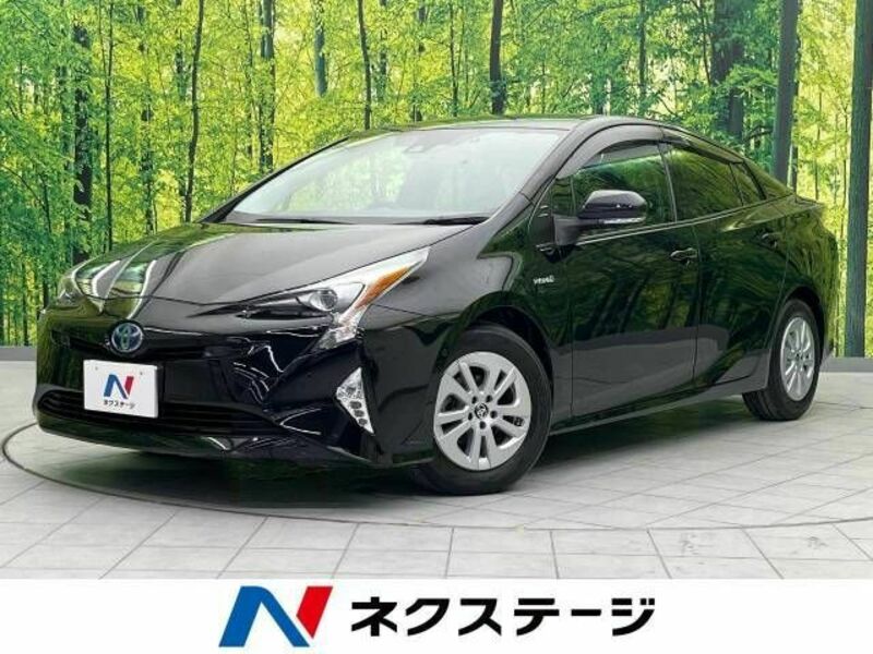 TOYOTA　PRIUS