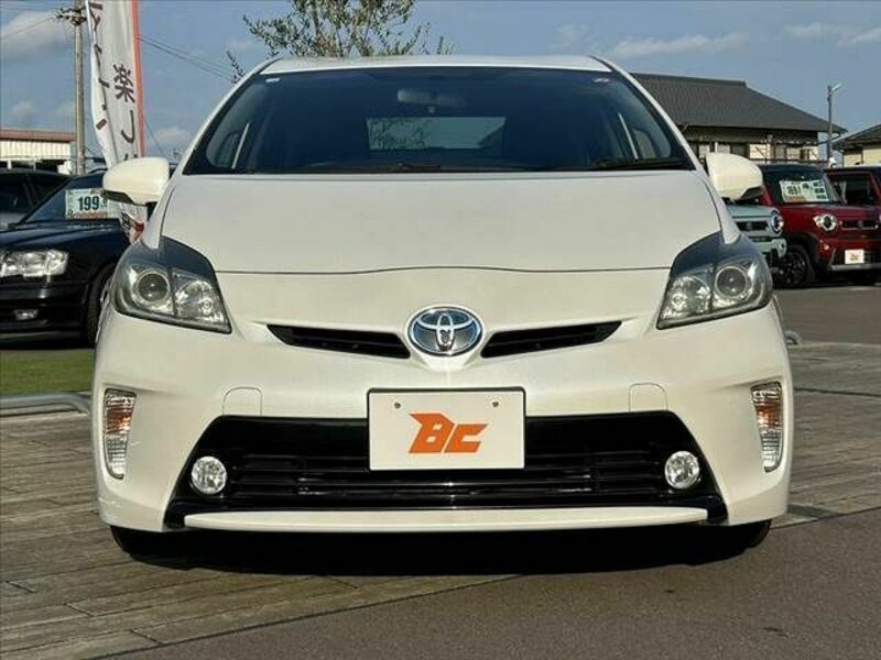 PRIUS-8