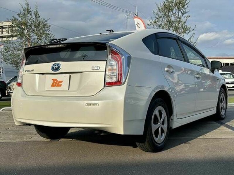 PRIUS-14