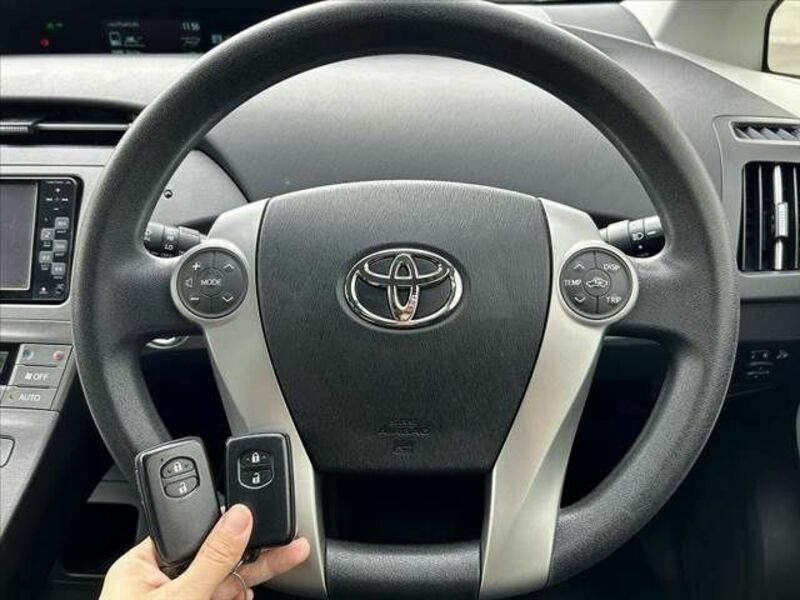 PRIUS-4