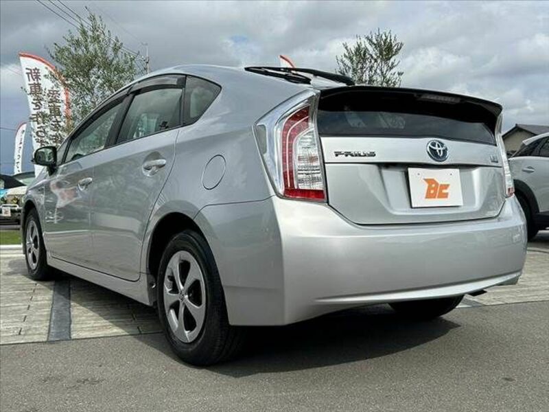 PRIUS-12