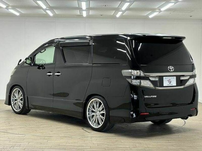 VELLFIRE-16