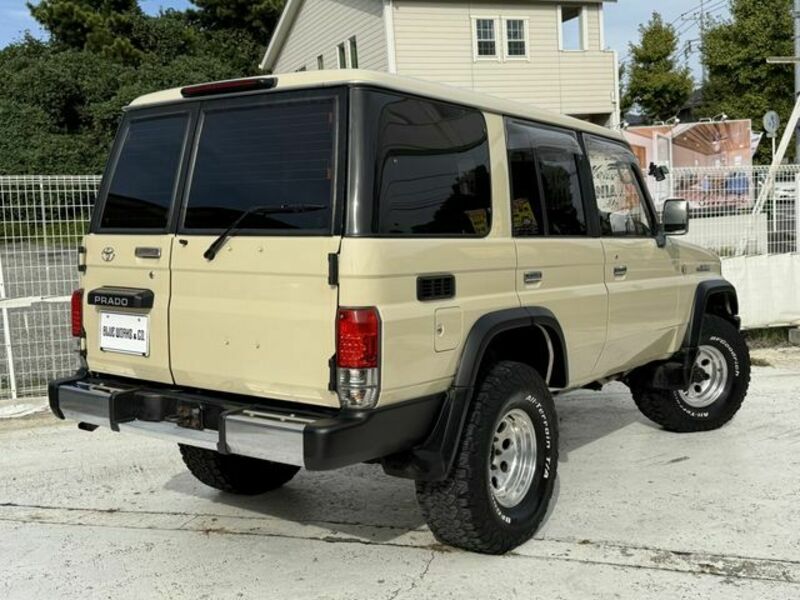 LAND CRUISER PRADO-22