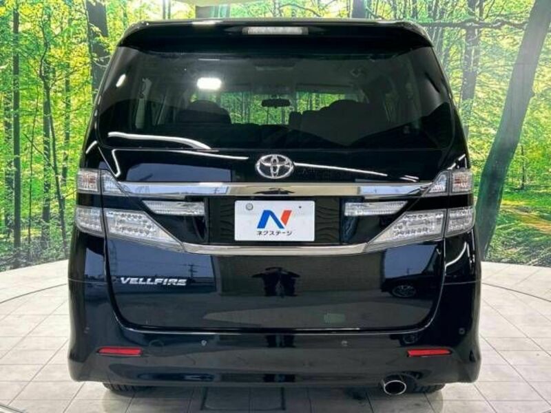 VELLFIRE-15