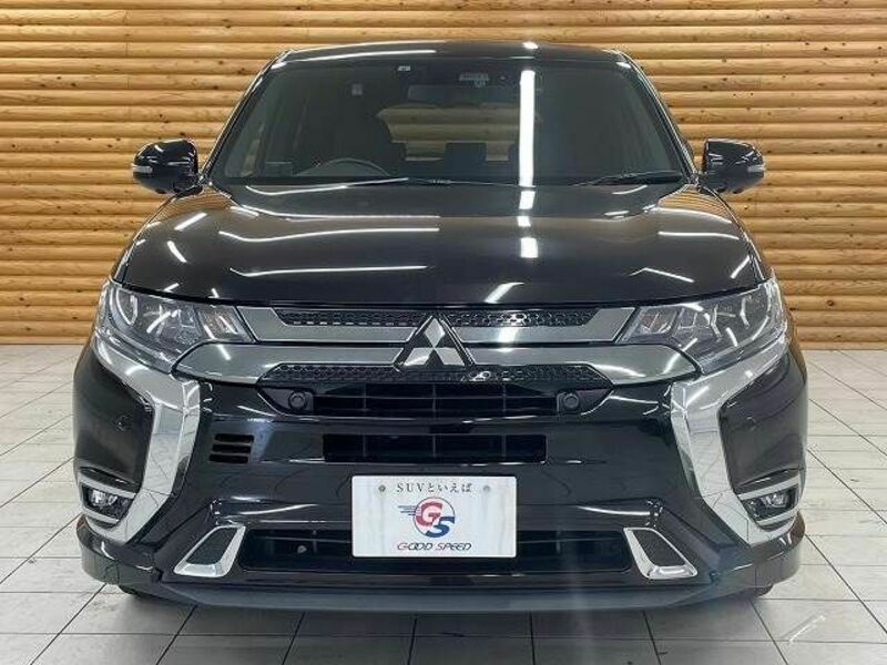 OUTLANDER PHEV-16